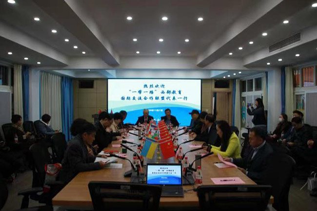 赴重慶參加一帶一路輪值會(圖2)
