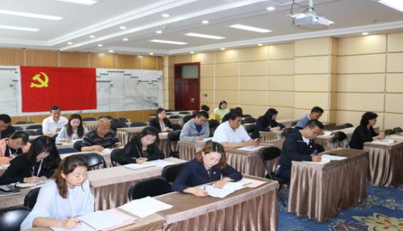 小島基地黨支部組織“七一”專題黨課(圖2) 小島基地黨支部組織“七一”專題黨課(圖2)